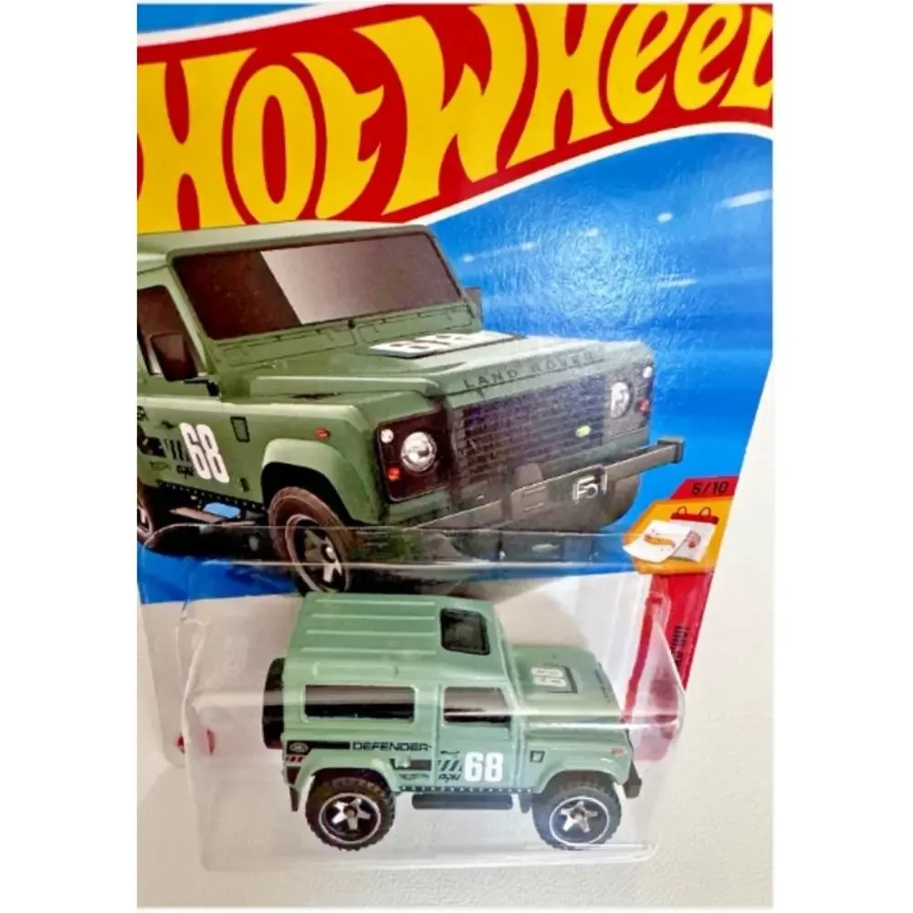 Hot Wheels Land Rover Defender 90 Then and Now 5/10 210/250 New Sealed